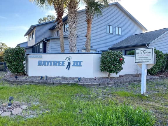 23 A Lil Salty 2 BR 2.5 BA Townhome Little River - Image 1